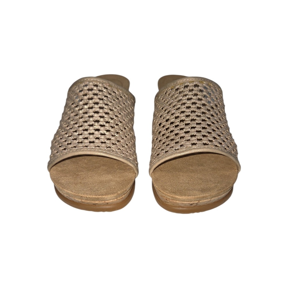 Baretraps Flossey Soft Gold Woven‎ Wedge Sandals Womens 7.5 W Wide BT26520